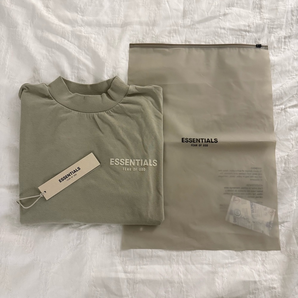 Essentials Fear of God Women’s Short Sleeve Tee Shirt Sea Foam Green